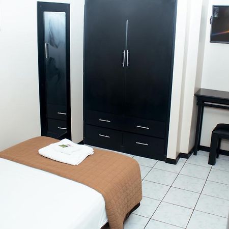 Hotel Paris Machala Exterior foto