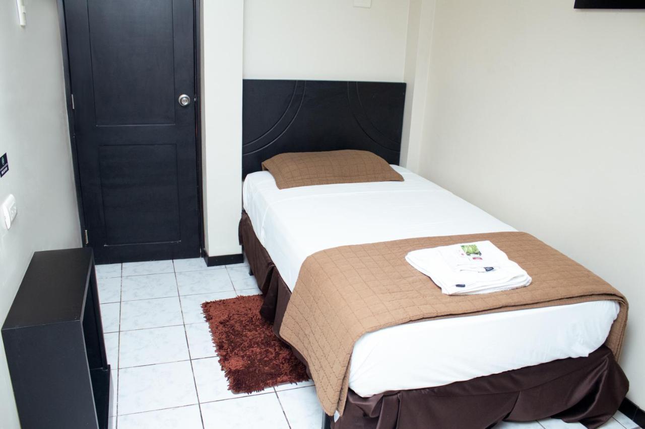 Hotel Paris Machala Exterior foto